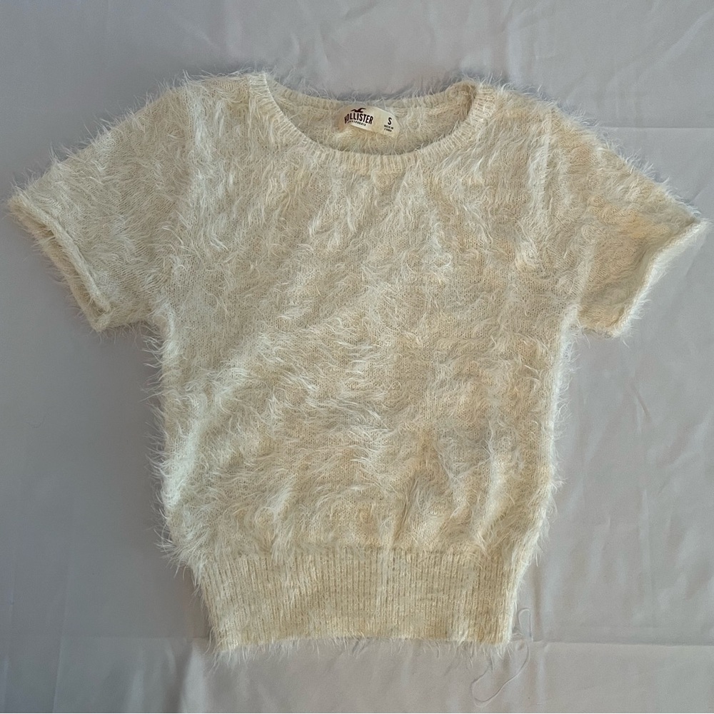 Hollister White Fuzzy Eyelash Knit Short Sleeve Sweater S